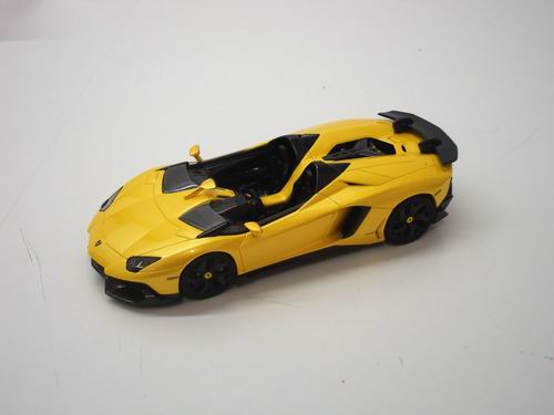 Модель 1:43 Lamborghini Aventador J Geneva MotorShow - giallo orion