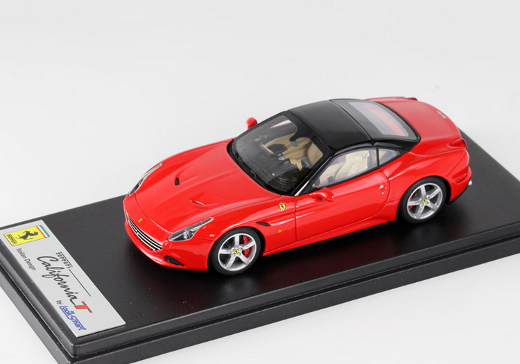 Модель 1:43 Ferrari California T - rosso scuderia /black