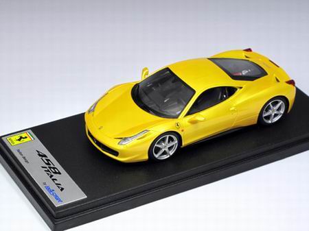 Модель 1:43 Ferrari 458 Italia - tristano yellow met
