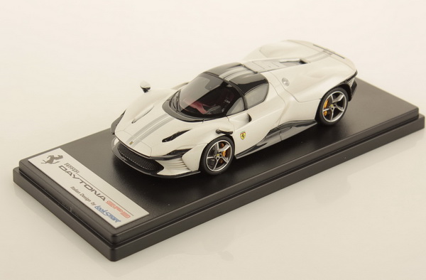 Ferrari Daytona SP3 Closed Roof - 2022 - Pearl White LS535B Модель 1:43