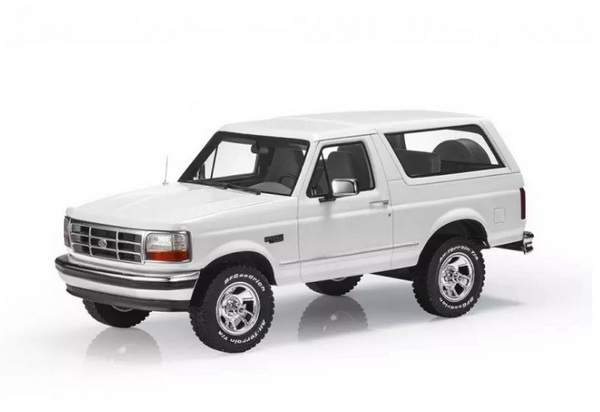 Модель 1:18 Ford Bronco 4x4 - 1992 - White