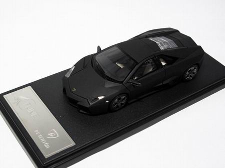 Модель 1:43 Lamborghini Reventon - black [все открывается]