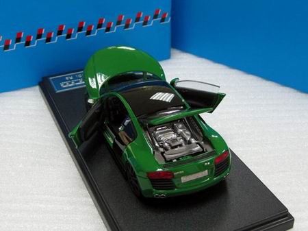 Модель 1:43 Audi MTM - green [все открывается]