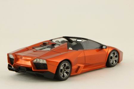 Модель 1:43 Lamborghini Reventon Roadster - copper