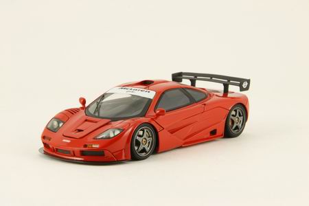 Модель 1:43 McLaren GTR - red [все открывается]