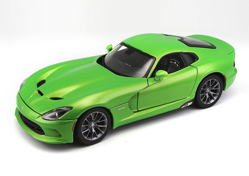 Модель 1:18 Dodge Viper SRT GTS - green