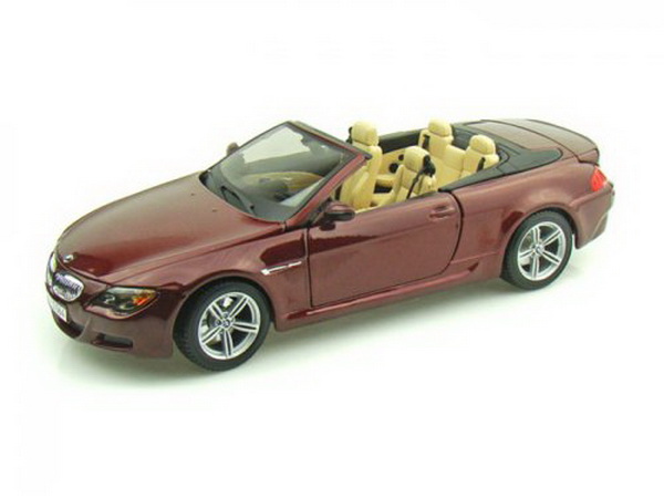 Модель 1:18 BMW M6 Cabrio бордовый мет