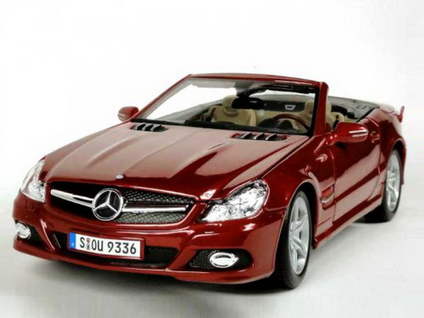 Модель 1:18 Mercedes-Benz SL550 R231 бордовый мет