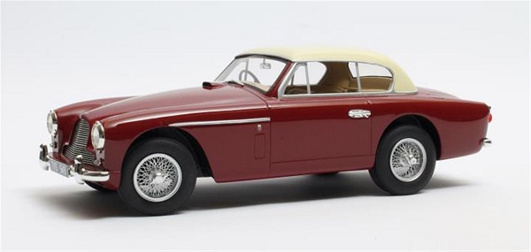 Aston Martin DB2-4 MKII FHC Notchback 1955 (red / beige) CML096-2 Модель 1:18