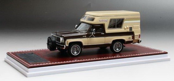 Модель 1:43 Chevrolet Blazer Chalet Camper 4х4 (кемпер) - beige/brown