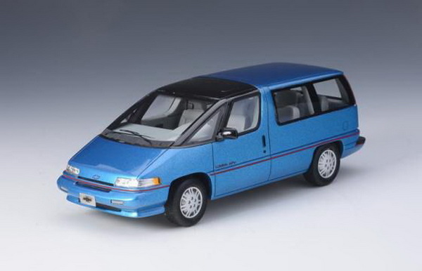 Модель 1:43 Chevrolet Lumina APV Metallic Blue