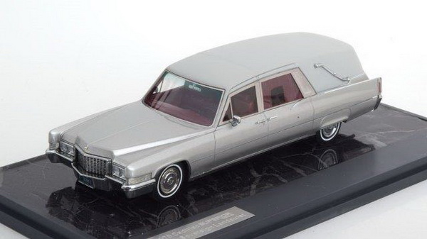 Модель 1:43 Cadillac Superior Crown Sovereign Landaulette (катафалк) - silver (L.E.199pcs)