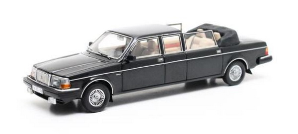 Модель 1:43 Volvo 264 Nilsson Landaulette DDR (парадный кабриолет) - black