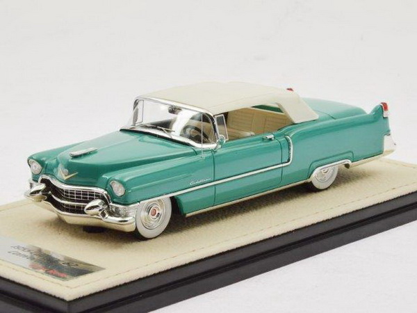 Модель 1:43 Cadillac Series 62 Convertible (closet) - geladon green (L.E.199pcs)