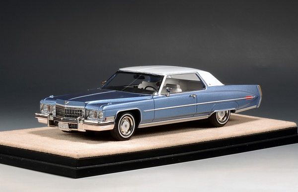 Модель 1:43 Cadillac Coupe Deville - antigua blue met (L.E.199pcs)
