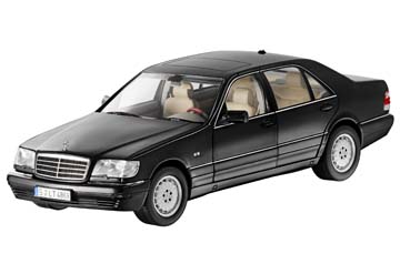 Модель 1:18 Mercedes-Benz S320 (W140) - black