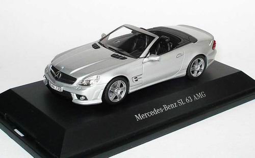 Модель 1:43 Mercedes-Benz SL 63 AMG (R230) - silver