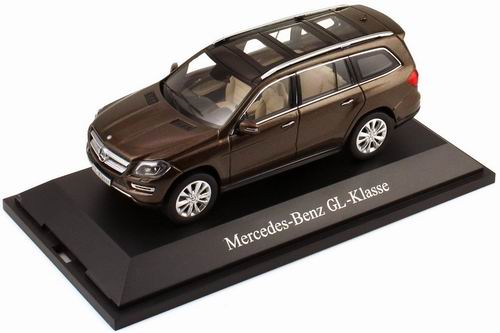 Модель 1:43 Mercedes-Benz GL-class (X166) - brown