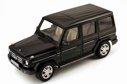 Модель 1:18 Mercedes-Benz G 500 (W463 MOPF) - black