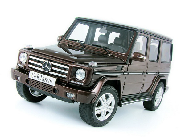 Модель 1:18 Mercedes-Benz G 500 (W463 MOPF) - brown