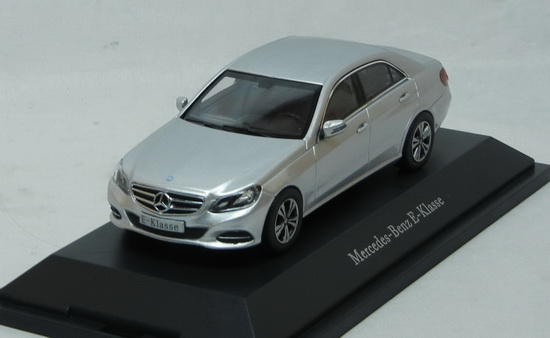 Модель 1:43 Mercedes-Benz E-class (W212 MOPF) - silver