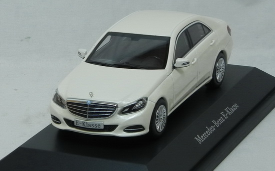 Модель 1:43 Mercedes-Benz E-class (W212 MOPF) - white
