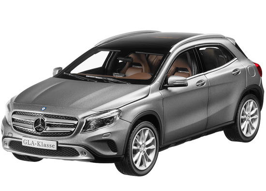 Модель 1:18 Mercedes-Benz GLA-class (X156) - matt grey