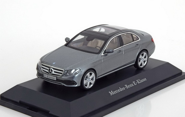 Модель 1:43 Mercedes-benz e-class (w213) limousine - gray