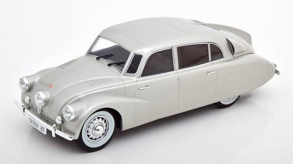 Модель 1:18 Tatra 87 - silver