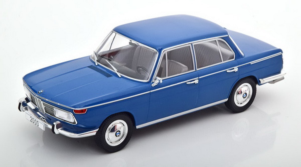Модель 1:18 BMW 2000 (Type 121) 1966 Blue