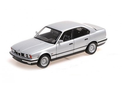 Модель 1:18 BMW 535i (E34) - silver