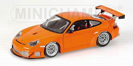 Модель 1:18 Porsche 911 GT3 RSR - orange