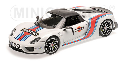 Модель 1:18 Porsche 918 Spyder №1 «Martini» W/ WEISSACH Package