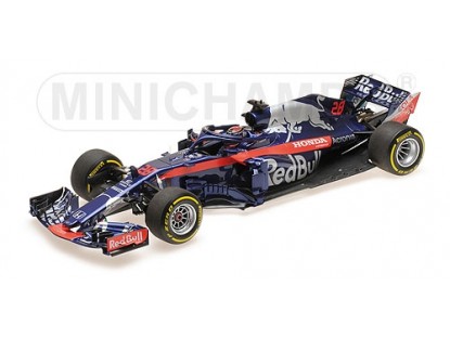 Модель 1:18 Scuderia Toro Rosso Honda STR13 №28 (Brendon Hartley)