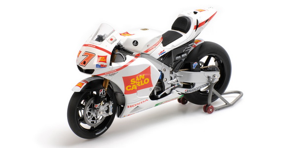 Модель 1:12 Honda RC212V №7 MotoGP (Hiroshi Aoyama)