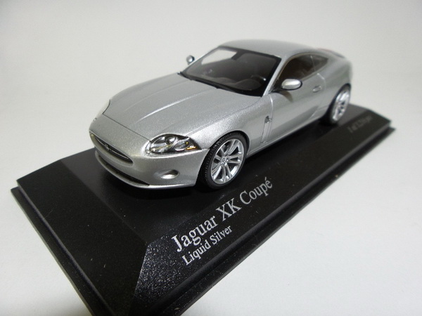 jaguar xk coupe - silver 400130500 Модель 1:43