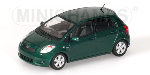 toyota yaris - green met 400166501 Модель 1:43