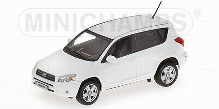 Модель 1:43 Toyota RAV4 - white