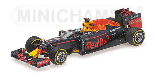 Red Bull Racing TAG-Heuer RB12 'AERO SHIELD' TEST FREE Practice RUSSIAN GP (Daniel Ricciardo)