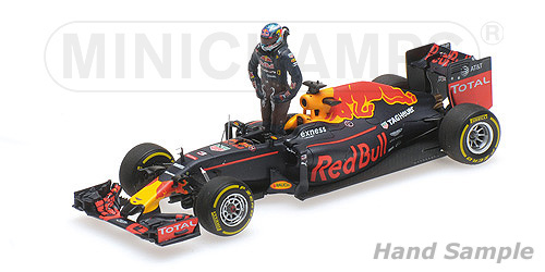 Модель 1:43 Red Bull Racing TAG-Heuer RB12 AUSTRIAN GP (Daniel Ricciardo) /W FIGURINE