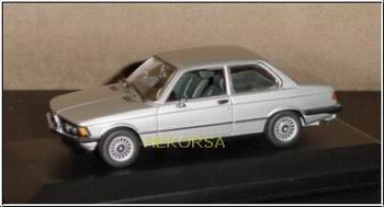 Модель 1:43 BMW 323i (E21) - silver