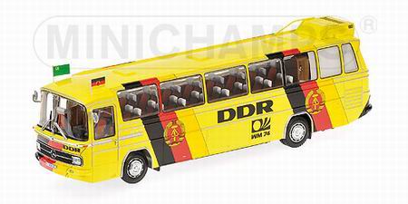 Модель 1:43 Mercedes-Benz O 302 (LHD) Fussball World Championschaft Mannschaftbus DDR
