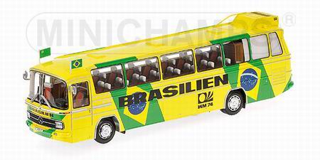 Модель 1:43 Mercedes-Benz O 302 (LHD) Fussball World Championschaft Mannschaftbus Brasilien