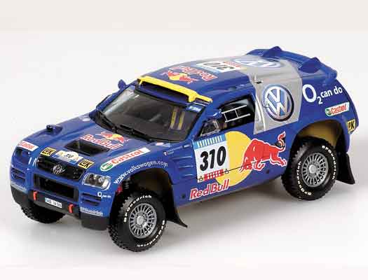 Модель 1:43 Volkswagen Race Touareg №310 Rally Paris-Dakar (Jutta Kleinschmidt - Fabrizia Pons)