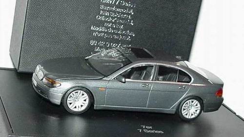 Модель 1:43 BMW 7er (E65) - grau