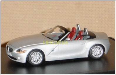 Модель 1:43 BMW Z4 roadster (E85) - silver