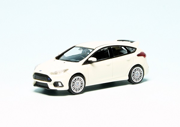 Модель 1:87 Ford Focus RS - 2018 - frost-white