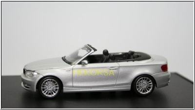 Модель 1:43 BMW 1er Cabrio (E88) - silver