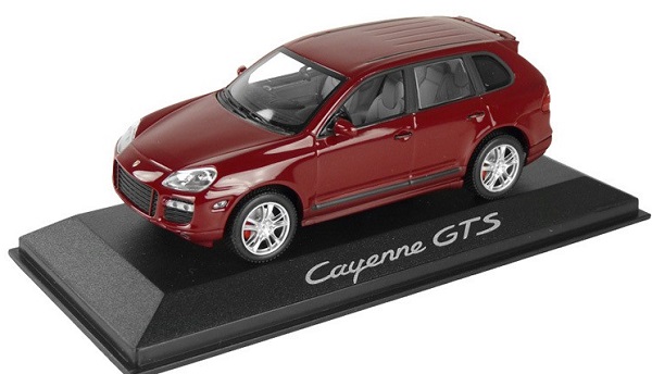 Модель 1:43 Porsche Cayenne GTS - red