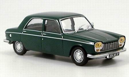 Модель 1:43 Peugeot 204 - green
